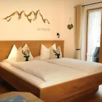 Hotel-gasthof-sonneck فندق ريت ام وينكل