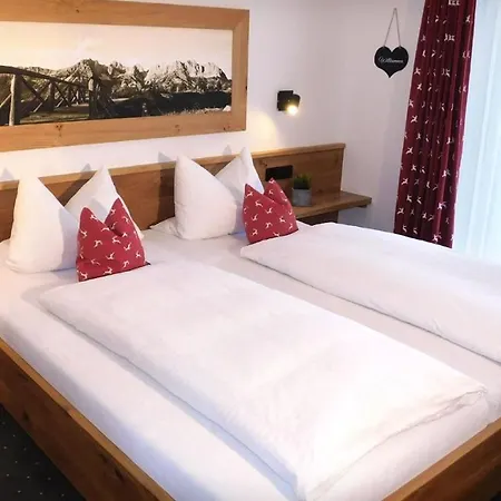 Hotel-gasthof-sonneck 호텔 *